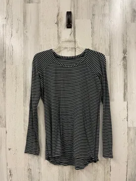 Athletic Top Long Sleeve Crewneck By Lululemon In Grey, Size: S