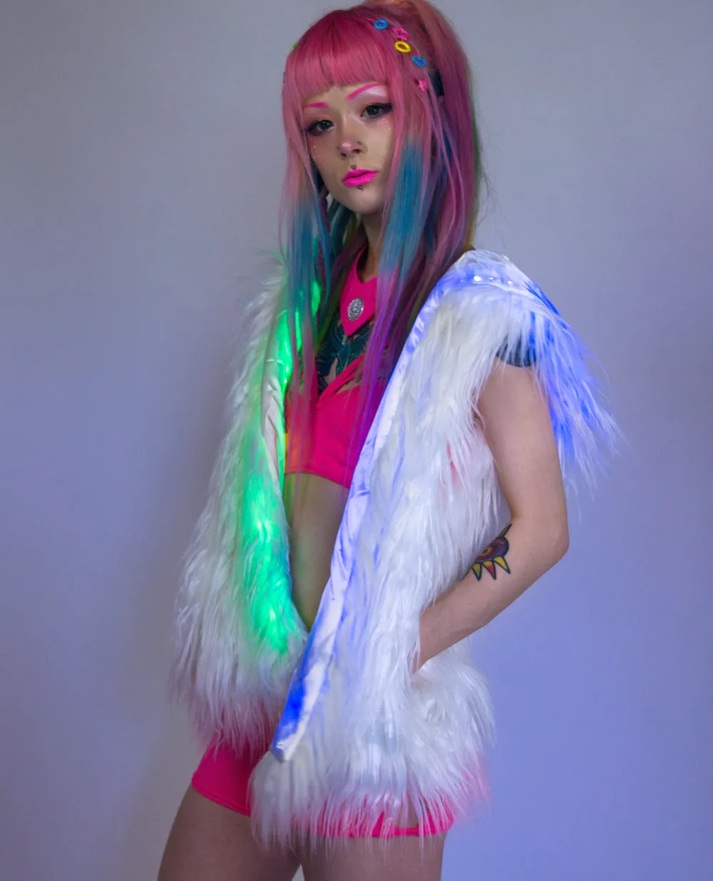 LIGHT UP FUR GILET SHORT