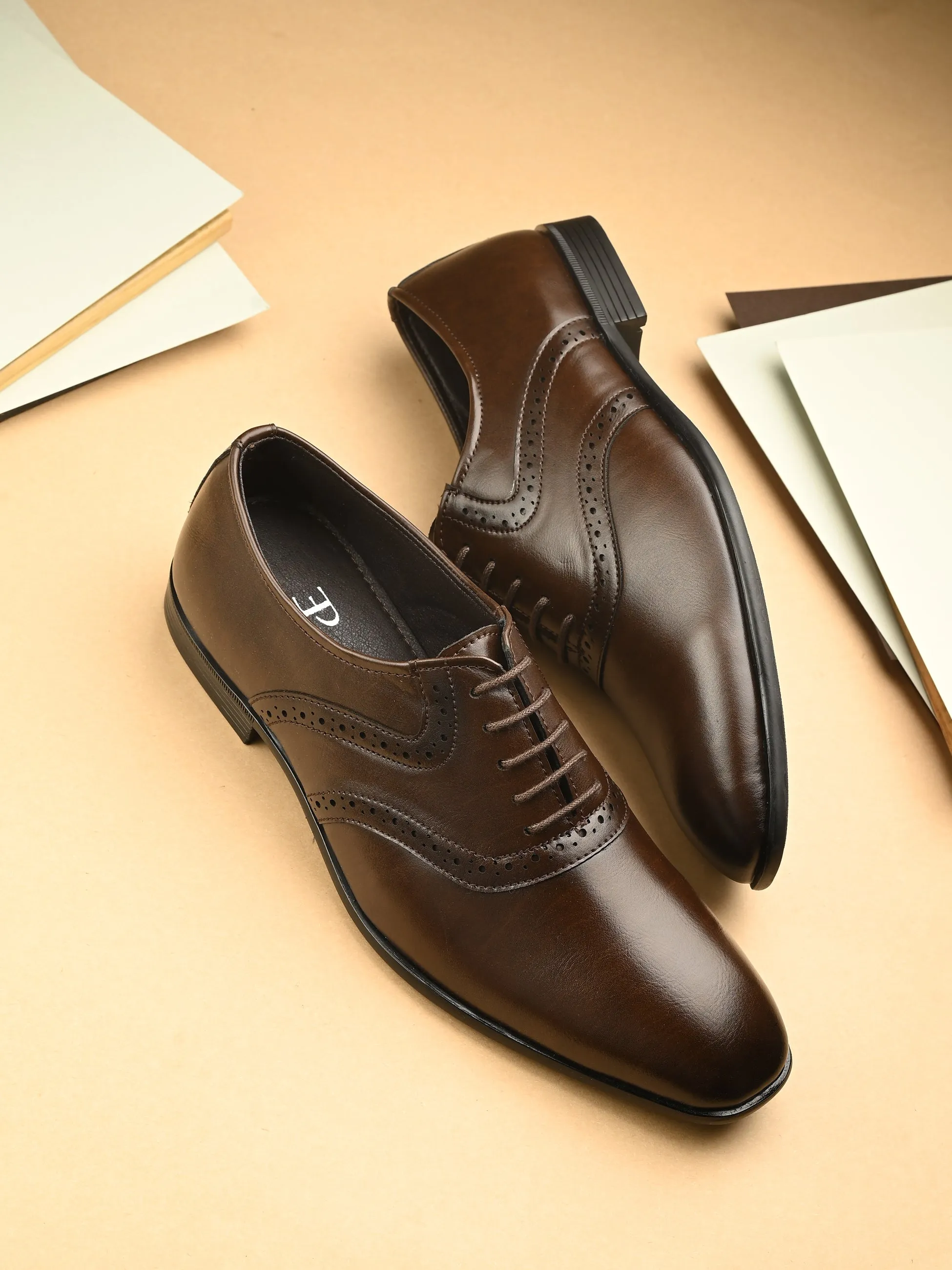 Solid Men Formal Brogues Shoes